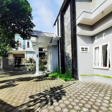 Villa Monesa Tretes Pasuruan Εξωτερικό φωτογραφία